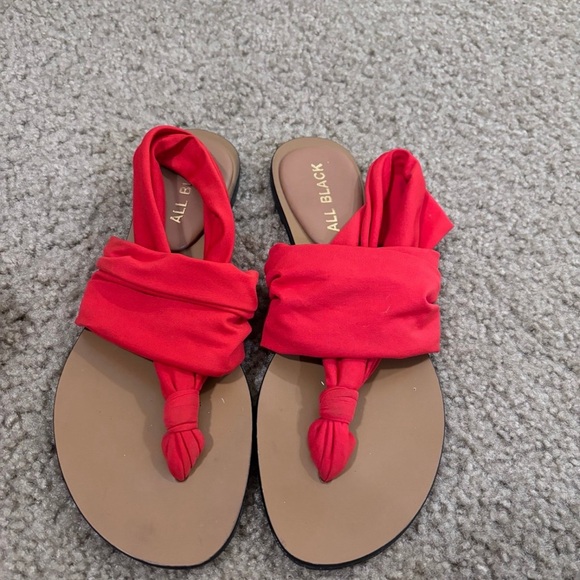 Anthropology ALL BLACK Brand sandals
Size 7 - Picture 1 of 2